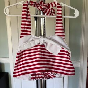 Violet and Valentine retro crop